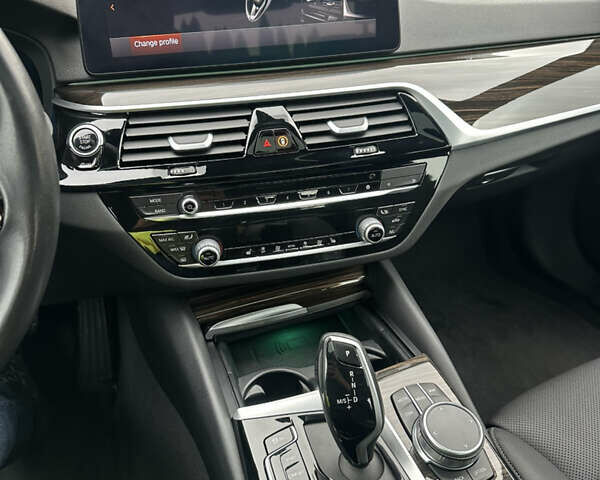 Чорний БМВ 5 Серія, об'ємом двигуна 2 л та пробігом 38 тис. км за 33900 $, фото 17 на Automoto.ua