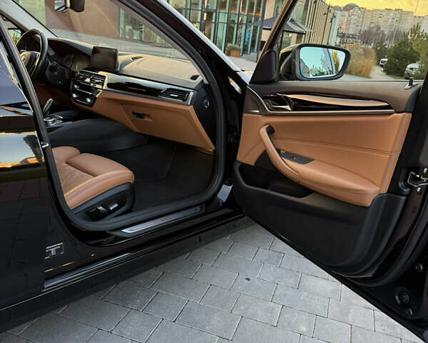 Черный БМВ 5 Серия, объемом двигателя 2 л и пробегом 117 тыс. км за 37900 $, фото 36 на Automoto.ua