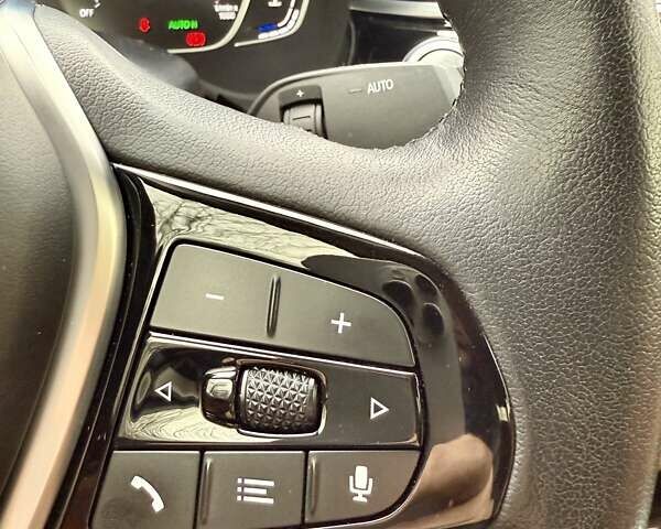 Черный БМВ 5 Серия, объемом двигателя 2 л и пробегом 57 тыс. км за 42000 $, фото 5 на Automoto.ua