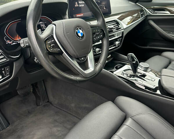 Чорний БМВ 5 Серія, об'ємом двигуна 2 л та пробігом 38 тис. км за 33900 $, фото 15 на Automoto.ua