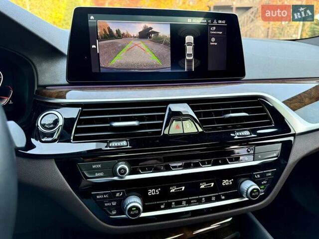 БМВ 5 Серия 2020 в Днепре (Днепропетровске) на Automoto.ua Черный БМВ 5 Серия, объемом двигателя 2 л и пробегом 53 тыс. км за 37900 $, фото 33 на Automoto.ua