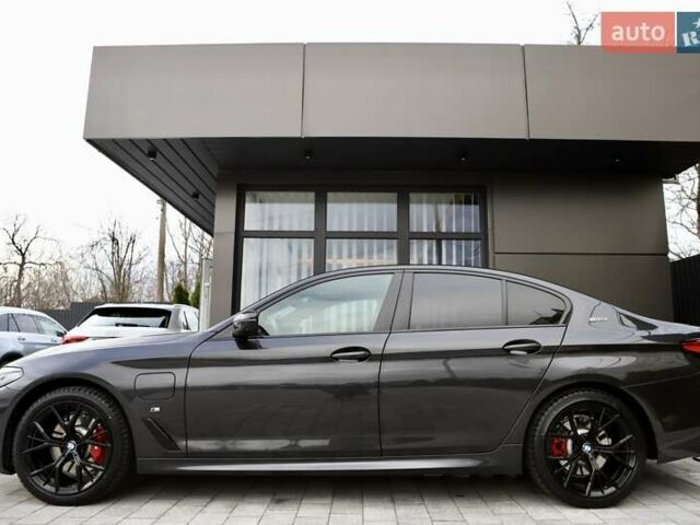 Чорний БМВ 5 Серія, об'ємом двигуна 2 л та пробігом 66 тис. км за 46899 $, фото 122 на Automoto.ua