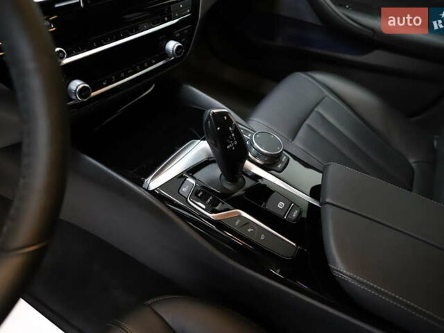 Черный БМВ 5 Серия, объемом двигателя 2 л и пробегом 65 тыс. км за 48999 $, фото 108 на Automoto.ua