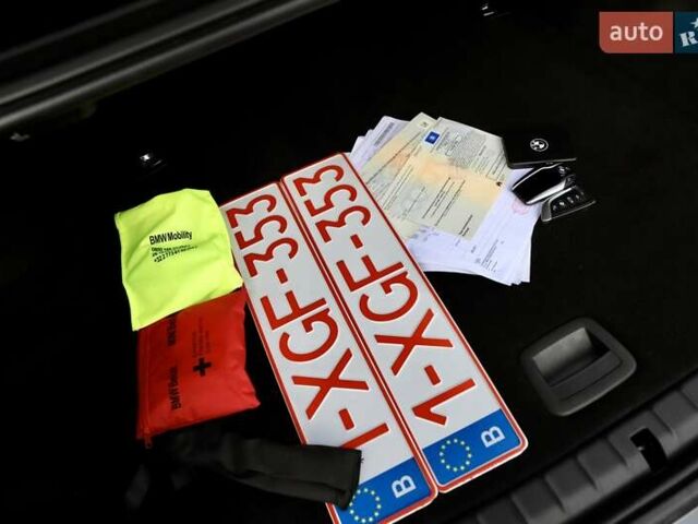 Чорний БМВ 5 Серія, об'ємом двигуна 2 л та пробігом 66 тис. км за 46899 $, фото 182 на Automoto.ua