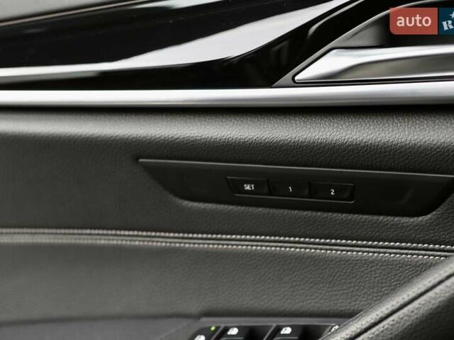 Чорний БМВ 5 Серія, об'ємом двигуна 2 л та пробігом 66 тис. км за 46899 $, фото 191 на Automoto.ua