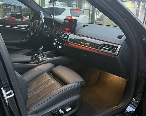 Чорний БМВ 5 Серія, об'ємом двигуна 2 л та пробігом 154 тис. км за 34900 $, фото 8 на Automoto.ua