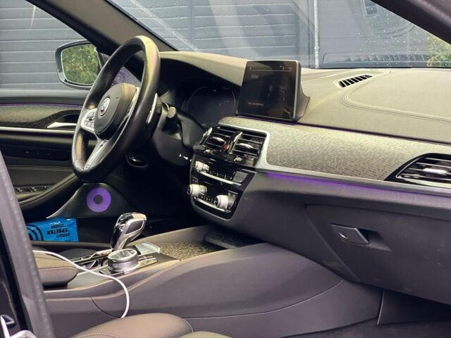 Черный БМВ 5 Серия, объемом двигателя 3 л и пробегом 65 тыс. км за 43000 $, фото 10 на Automoto.ua