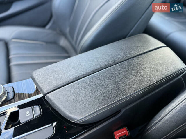 Черный БМВ 5 Серия, объемом двигателя 3 л и пробегом 54 тыс. км за 44900 $, фото 42 на Automoto.ua