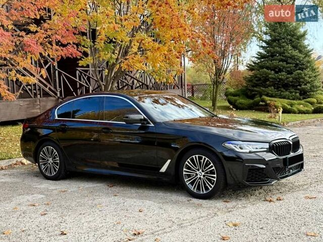 БМВ 5 Серия 2020 в Днепре (Днепропетровске) на Automoto.ua Черный БМВ 5 Серия, объемом двигателя 2 л и пробегом 53 тыс. км за 37900 $, фото 4 на Automoto.ua