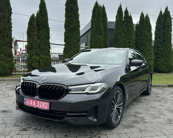 Чорний БМВ 5 Серія, об'ємом двигуна 2 л та пробігом 38 тис. км за 33900 $, фото 3 на Automoto.ua