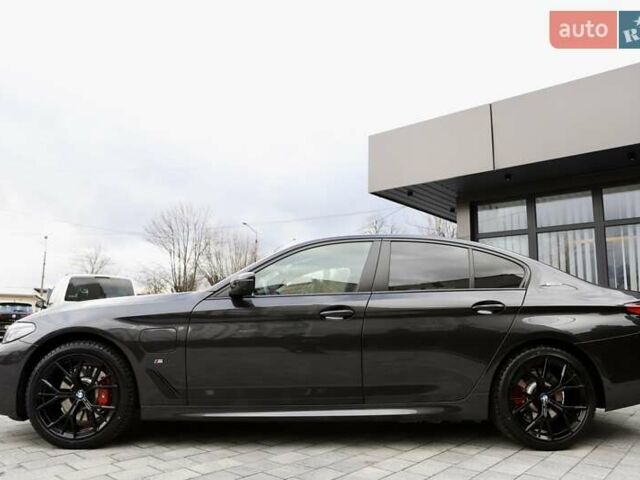 Чорний БМВ 5 Серія, об'ємом двигуна 2 л та пробігом 66 тис. км за 46899 $, фото 46 на Automoto.ua