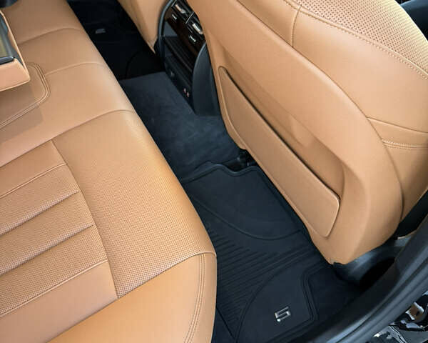 Черный БМВ 5 Серия, объемом двигателя 2 л и пробегом 117 тыс. км за 37900 $, фото 34 на Automoto.ua