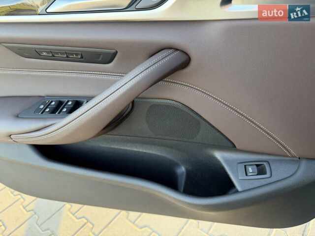 Черный БМВ 5 Серия, объемом двигателя 2.99 л и пробегом 110 тыс. км за 49999 $, фото 18 на Automoto.ua