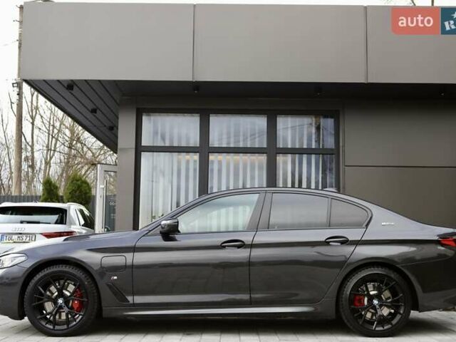 Чорний БМВ 5 Серія, об'ємом двигуна 2 л та пробігом 66 тис. км за 46899 $, фото 121 на Automoto.ua