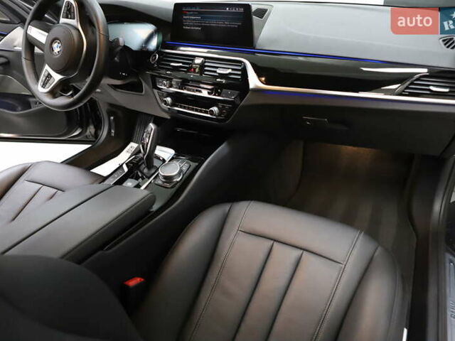 Черный БМВ 5 Серия, объемом двигателя 2 л и пробегом 65 тыс. км за 48999 $, фото 126 на Automoto.ua