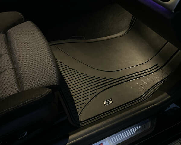 Черный БМВ 5 Серия, объемом двигателя 2 л и пробегом 46 тыс. км за 46200 $, фото 70 на Automoto.ua