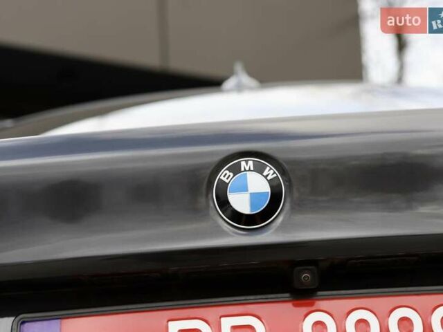 Чорний БМВ 5 Серія, об'ємом двигуна 2 л та пробігом 66 тис. км за 46899 $, фото 103 на Automoto.ua