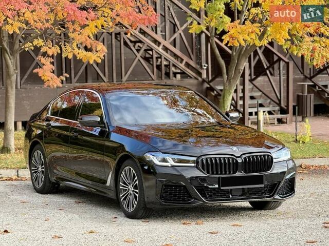 БМВ 5 Серия 2020 в Днепре (Днепропетровске) на Automoto.ua Черный БМВ 5 Серия, объемом двигателя 2 л и пробегом 53 тыс. км за 37900 $, фото 3 на Automoto.ua