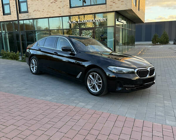 Черный БМВ 5 Серия, объемом двигателя 2 л и пробегом 117 тыс. км за 37900 $, фото 13 на Automoto.ua