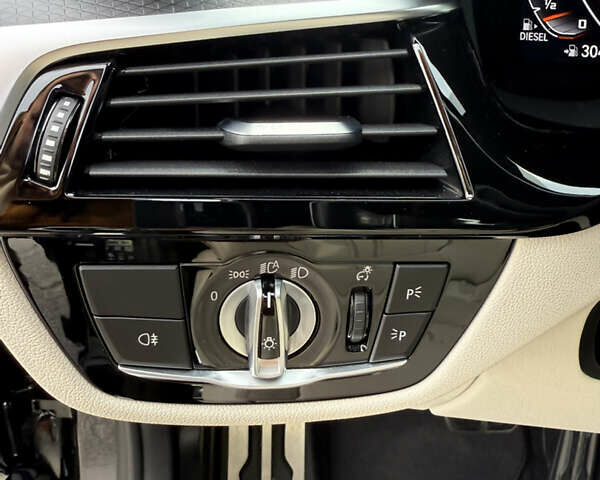 Чорний БМВ 5 Серія, об'ємом двигуна 2.99 л та пробігом 196 тис. км за 47000 $, фото 16 на Automoto.ua