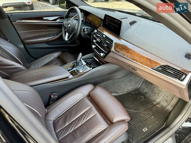 БМВ 5 Серия 2020 в Днепре (Днепропетровске) на Automoto.ua Черный БМВ 5 Серия, объемом двигателя 2 л и пробегом 53 тыс. км за 37900 $, фото 26 на Automoto.ua