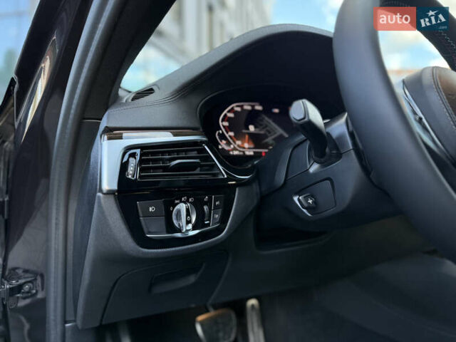 Черный БМВ 5 Серия, объемом двигателя 3 л и пробегом 54 тыс. км за 44900 $, фото 35 на Automoto.ua