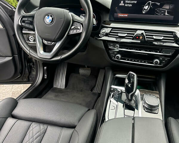 Чорний БМВ 5 Серія, об'ємом двигуна 2 л та пробігом 38 тис. км за 33900 $, фото 13 на Automoto.ua