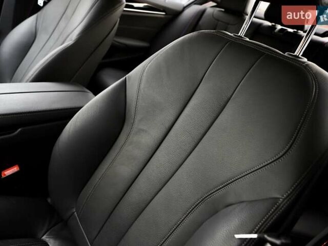 Чорний БМВ 5 Серія, об'ємом двигуна 2 л та пробігом 66 тис. км за 46899 $, фото 146 на Automoto.ua