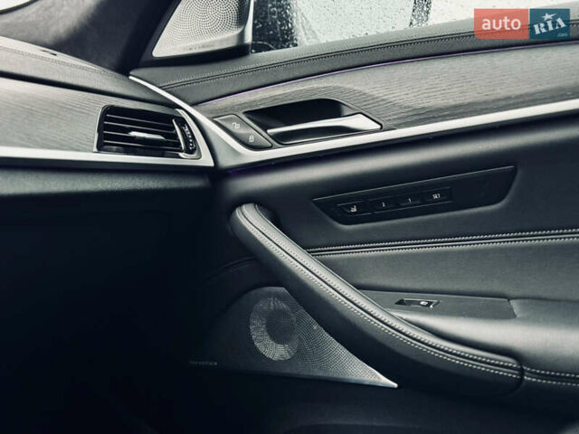 Черный БМВ 5 Серия, объемом двигателя 4.39 л и пробегом 93 тыс. км за 56000 $, фото 28 на Automoto.ua