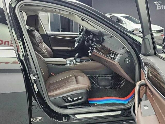 Черный БМВ 5 Серия, объемом двигателя 2 л и пробегом 65 тыс. км за 23500 $, фото 9 на Automoto.ua