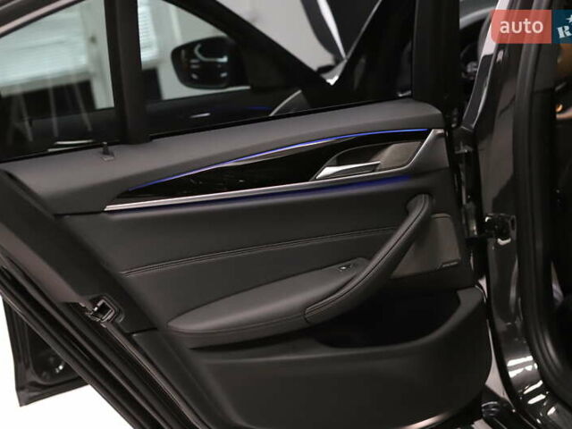 Черный БМВ 5 Серия, объемом двигателя 2 л и пробегом 65 тыс. км за 48999 $, фото 139 на Automoto.ua