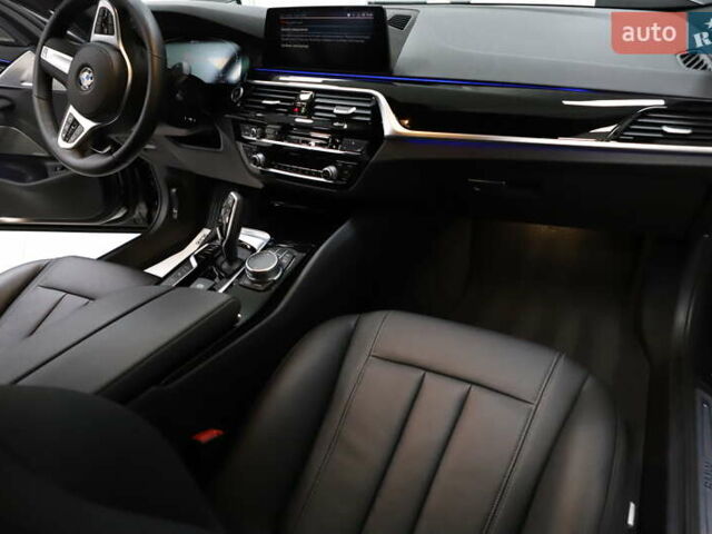 Черный БМВ 5 Серия, объемом двигателя 2 л и пробегом 65 тыс. км за 48999 $, фото 144 на Automoto.ua