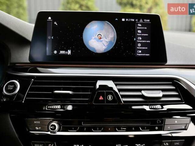 Чорний БМВ 5 Серія, об'ємом двигуна 2 л та пробігом 66 тис. км за 46899 $, фото 201 на Automoto.ua