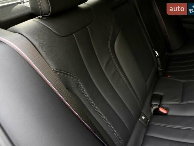 Чорний БМВ 5 Серія, об'ємом двигуна 2 л та пробігом 66 тис. км за 46899 $, фото 173 на Automoto.ua