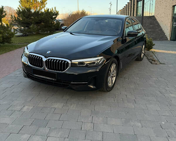 Черный БМВ 5 Серия, объемом двигателя 2 л и пробегом 117 тыс. км за 37900 $, фото 2 на Automoto.ua