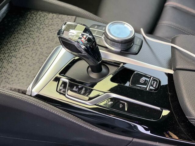 Черный БМВ 5 Серия, объемом двигателя 3 л и пробегом 65 тыс. км за 43000 $, фото 9 на Automoto.ua