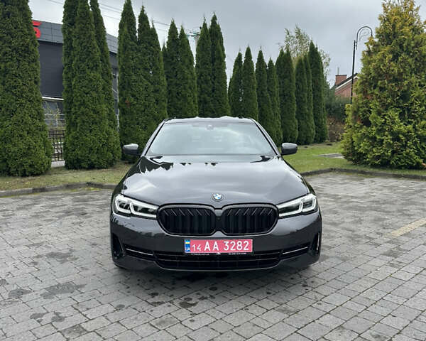 Чорний БМВ 5 Серія, об'ємом двигуна 2 л та пробігом 38 тис. км за 33900 $, фото 2 на Automoto.ua