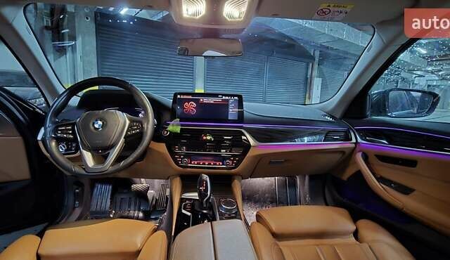 Чорний БМВ 5 Серія, об'ємом двигуна 2 л та пробігом 45 тис. км за 39950 $, фото 15 на Automoto.ua