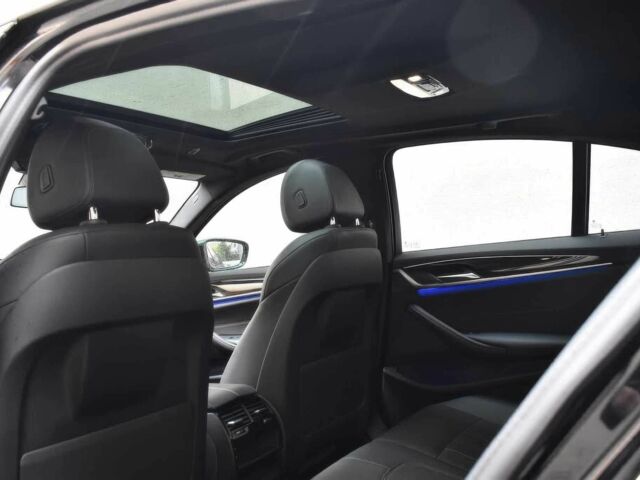 Черный БМВ 5 Серия, объемом двигателя 2 л и пробегом 30 тыс. км за 20100 $, фото 19 на Automoto.ua