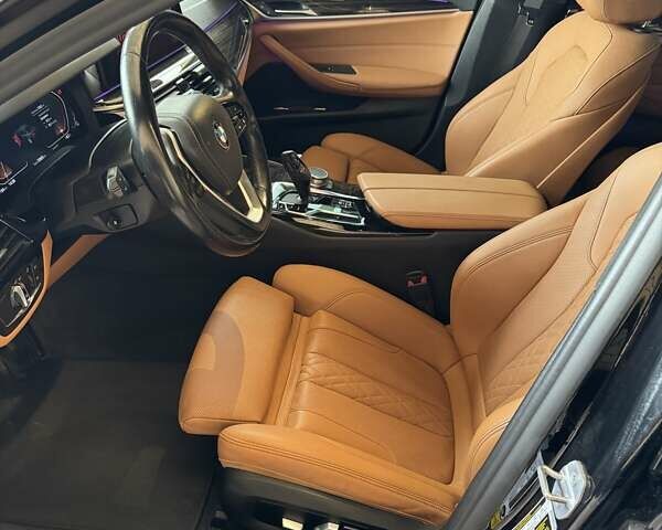 Чорний БМВ 5 Серія, об'ємом двигуна 2 л та пробігом 70 тис. км за 40000 $, фото 25 на Automoto.ua