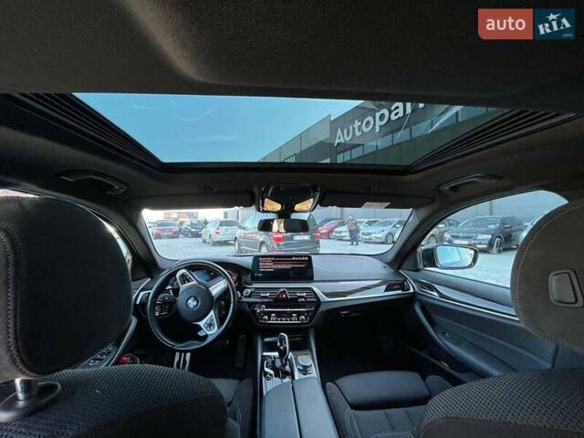 Черный БМВ 5 Серия, объемом двигателя 3 л и пробегом 98 тыс. км за 51990 $, фото 15 на Automoto.ua