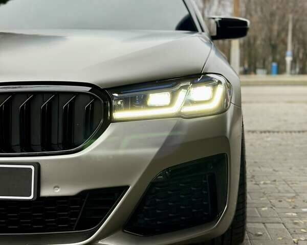 Черный БМВ 5 Серия, объемом двигателя 4.39 л и пробегом 80 тыс. км за 54999 $, фото 6 на Automoto.ua