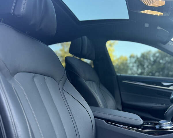 Черный БМВ 5 Серия, объемом двигателя 2 л и пробегом 32 тыс. км за 53900 $, фото 38 на Automoto.ua