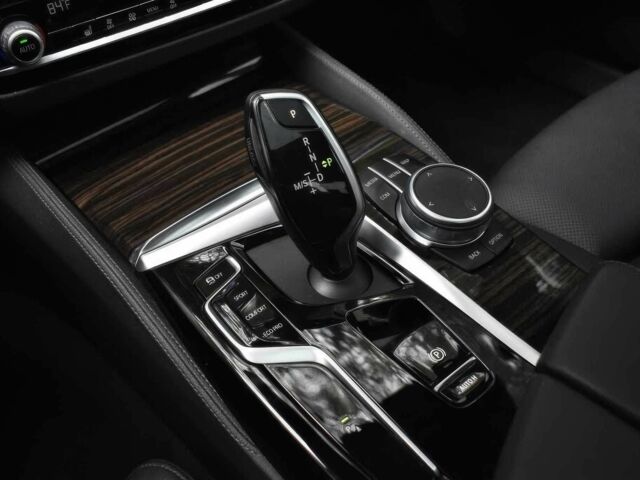 Черный БМВ 5 Серия, объемом двигателя 2 л и пробегом 30 тыс. км за 20100 $, фото 17 на Automoto.ua