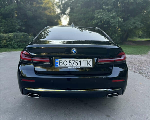 Черный БМВ 5 Серия, объемом двигателя 2 л и пробегом 32 тыс. км за 53900 $, фото 14 на Automoto.ua