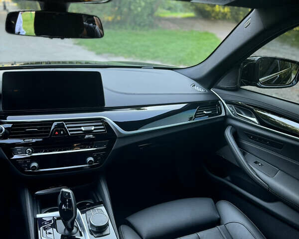 Черный БМВ 5 Серия, объемом двигателя 2 л и пробегом 32 тыс. км за 53900 $, фото 37 на Automoto.ua