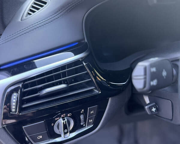 Черный БМВ 5 Серия, объемом двигателя 2 л и пробегом 32 тыс. км за 53900 $, фото 19 на Automoto.ua