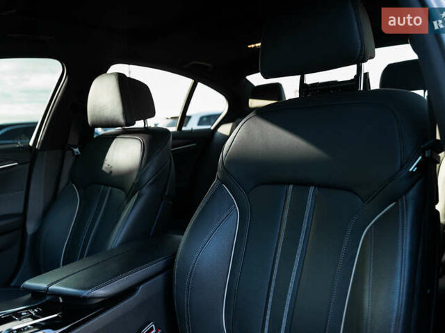 Чорний БМВ 5 Серія, об'ємом двигуна 2 л та пробігом 79 тис. км за 56500 $, фото 29 на Automoto.ua