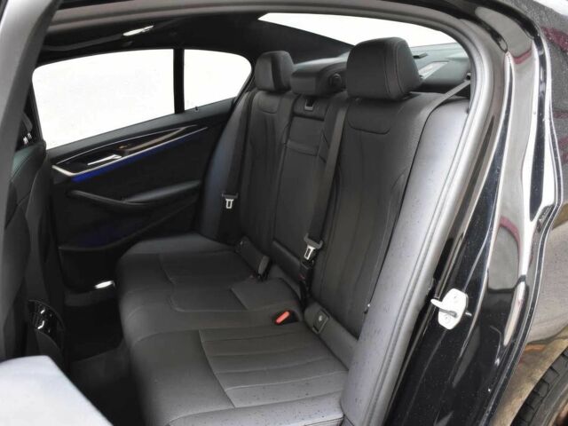 Черный БМВ 5 Серия, объемом двигателя 2 л и пробегом 30 тыс. км за 20100 $, фото 20 на Automoto.ua