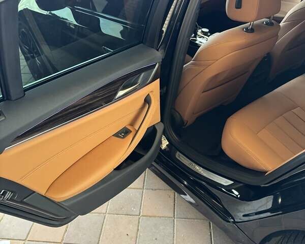 Чорний БМВ 5 Серія, об'ємом двигуна 2 л та пробігом 70 тис. км за 40000 $, фото 22 на Automoto.ua